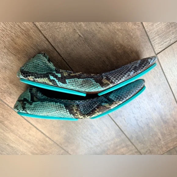 Tieks Azure Snake Ballet Flat Blue Size 9 - Picture 2 of 8